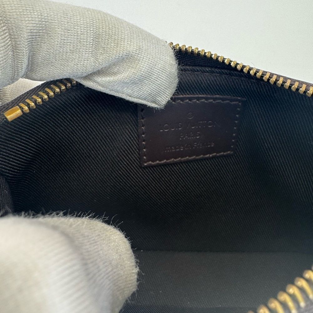 Louis Vuitton Amarante Monogram Vernis Mini Pochette Accessoires - Picture 16 of 16